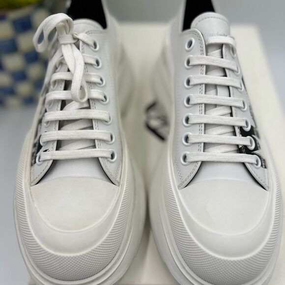 Men’s Alexander, McQueen Red slick low top sneakers size 42 made in Italy - Picture 4 of 14